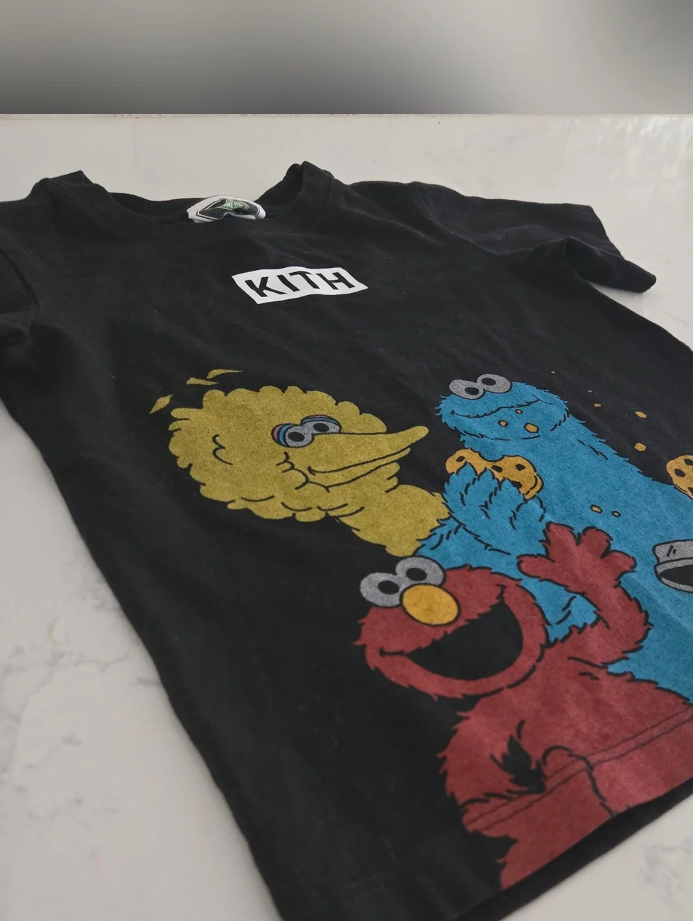 Kith Kids x Sesame Street Family Tee Black 4T Toddler Elmo Cookie Monster Tshirt - Picture 3 of 12
